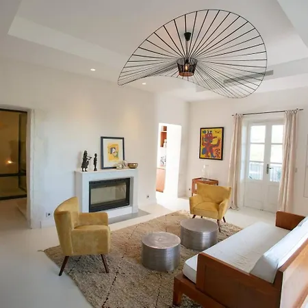 Tatil Evi Historic Town House Near Avignon *