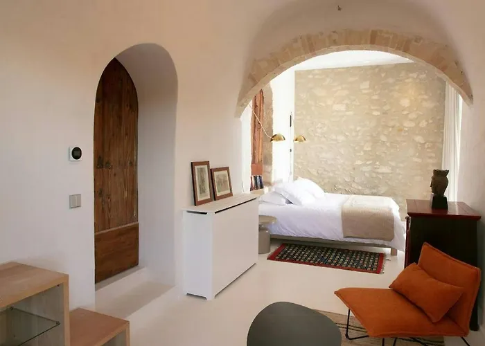 Historic Town House Near Avignon Holiday home *